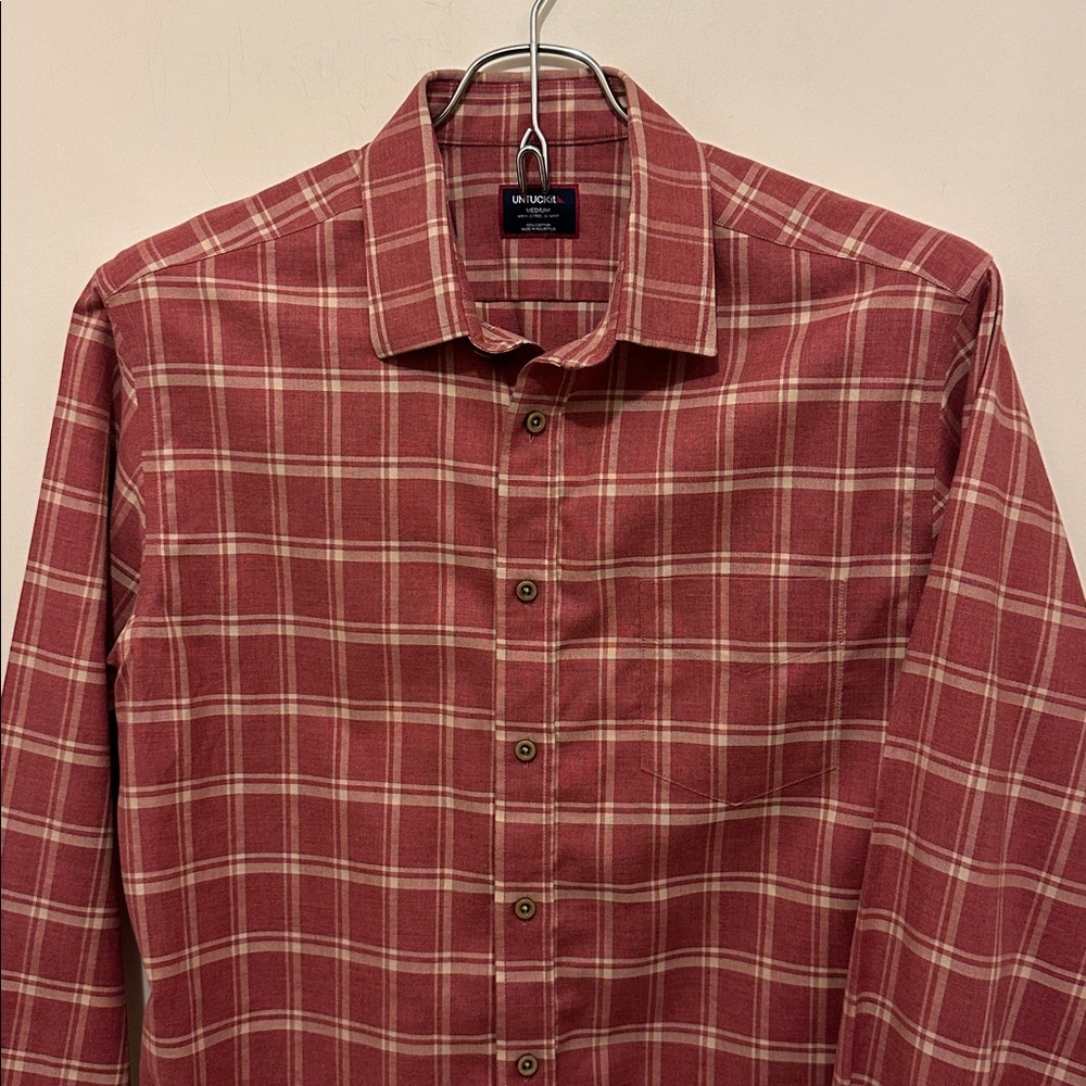 UNTUCKit (M)